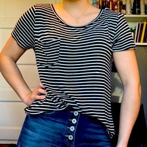 S Hollister short sleeved tee